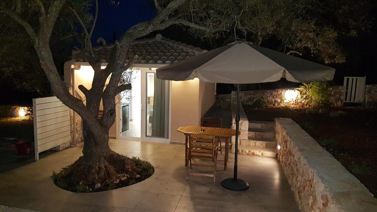 Villa Maria Tsoukaladhes Luaran gambar