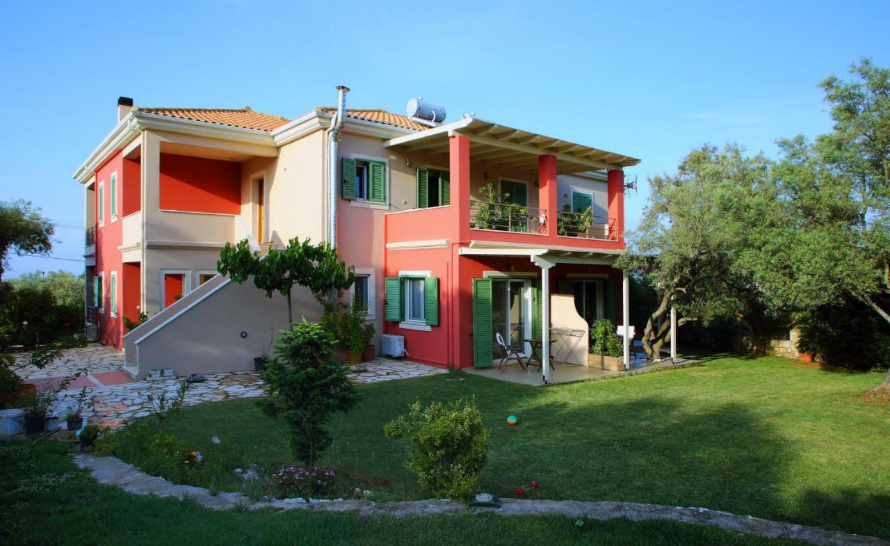 Villa Maria Tsoukaladhes Luaran gambar